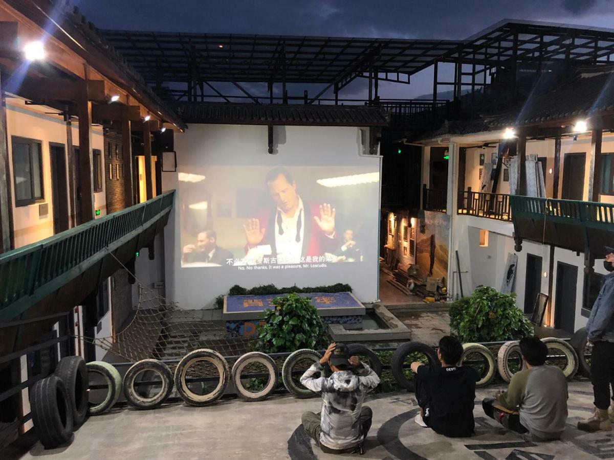 Lijiang Desti Youth Park Hostel Экстерьер фото