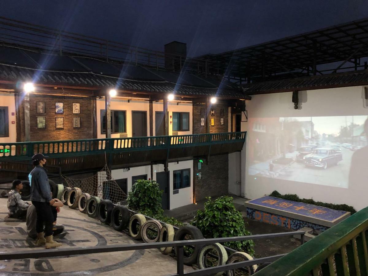 Lijiang Desti Youth Park Hostel Экстерьер фото